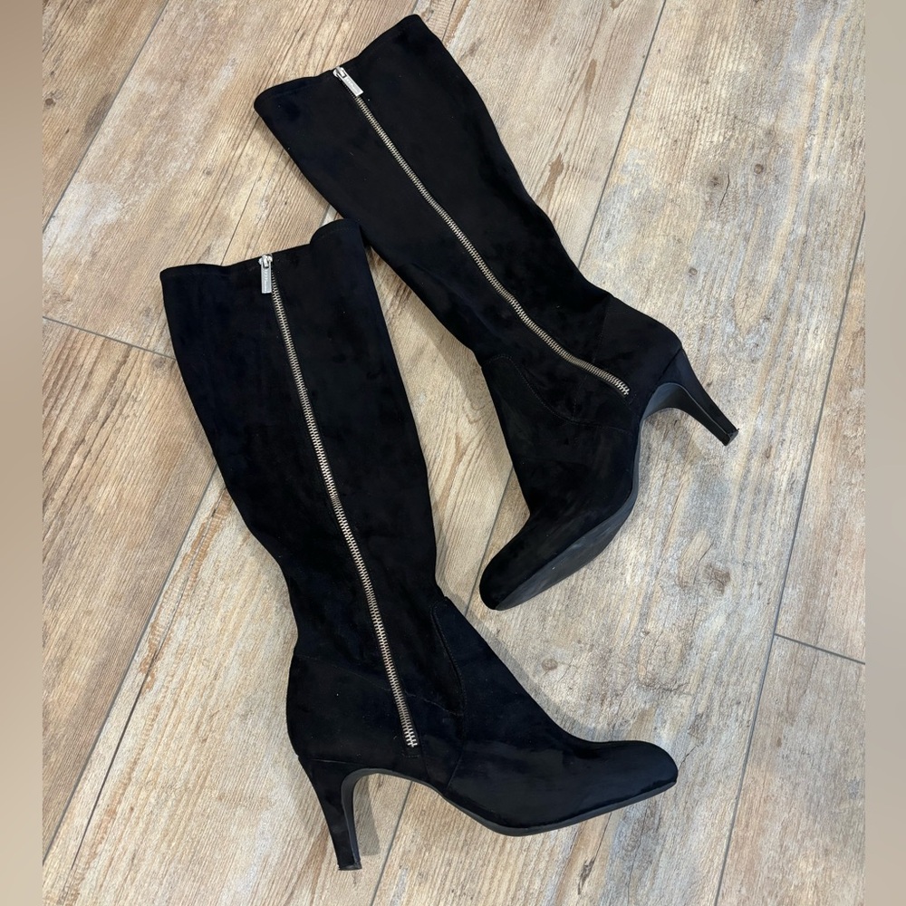 BCBGeneration Black Heeled Boots Sleek Design Size 10